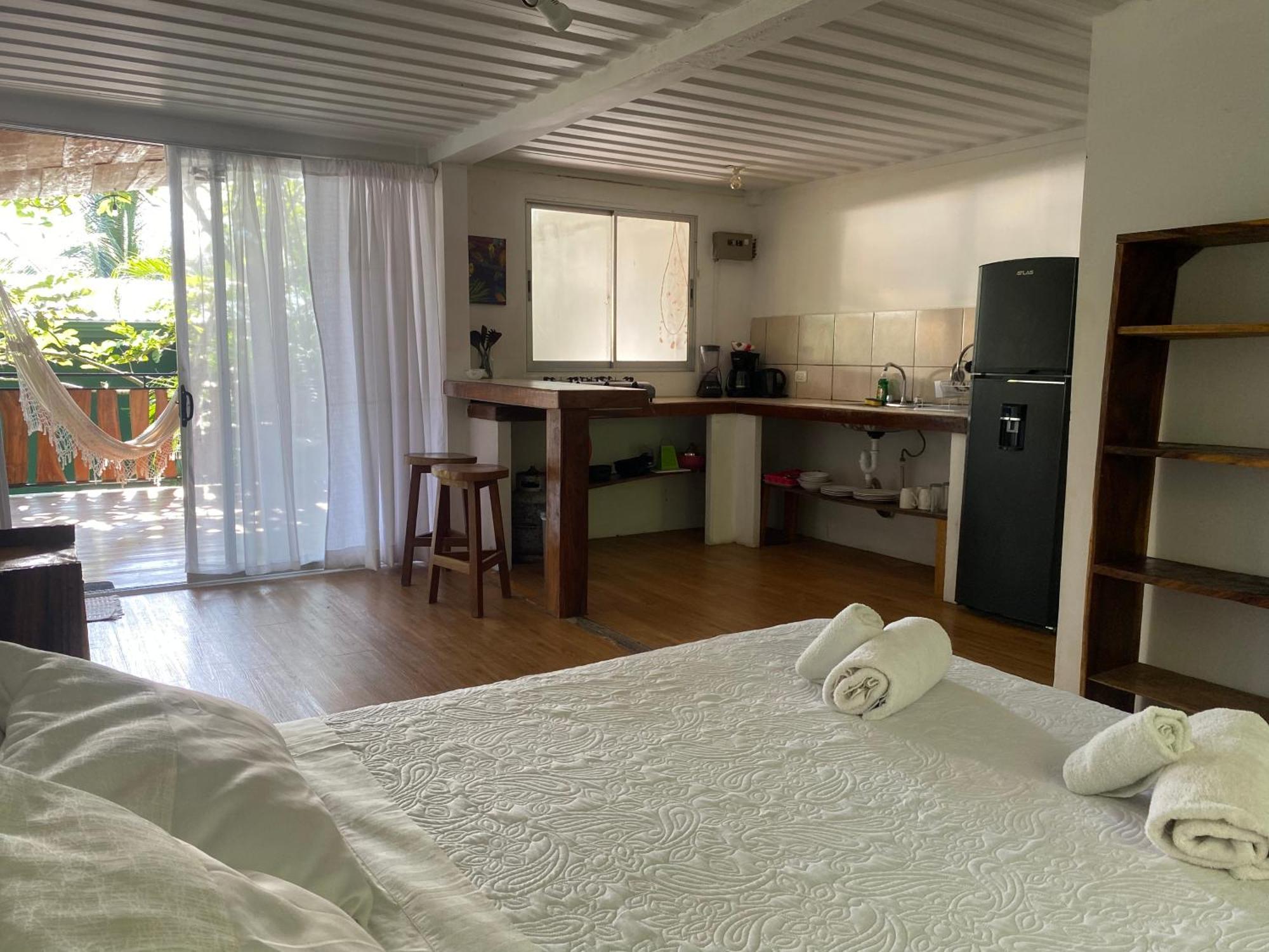 Nahele Lodge Playa Santa Teresa  Bagian luar foto